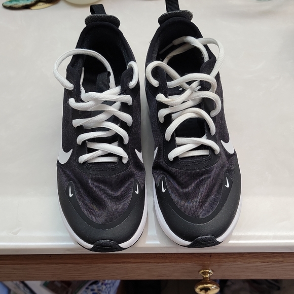 Nike AIR MAX - Picture 2 of 4